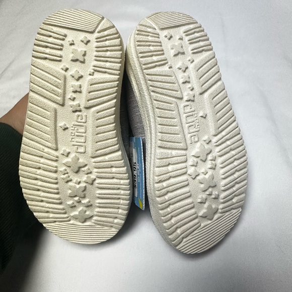 Hey Dude Wendy toddler. Linen grey. Size k6 - Picture 3 of 6